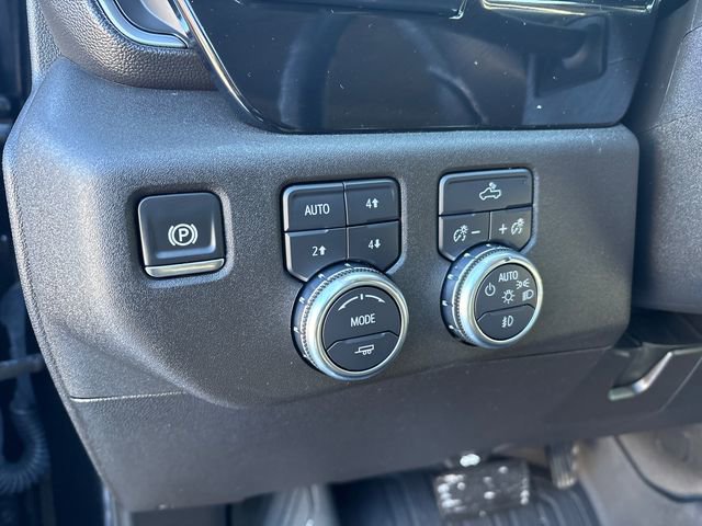 Used 2024 GMC Sierra 1500 Elevation w/ LPO, Elevation Black Package image 19