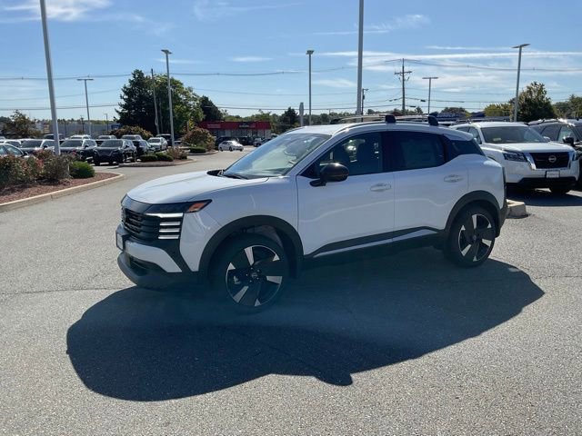 New 2026 Nissan Kicks SR w/ Cold Weather Package image 3