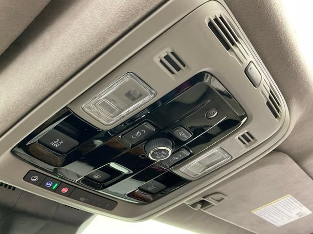 Certified 2025 Cadillac Escalade ESV Sport Platinum image 21