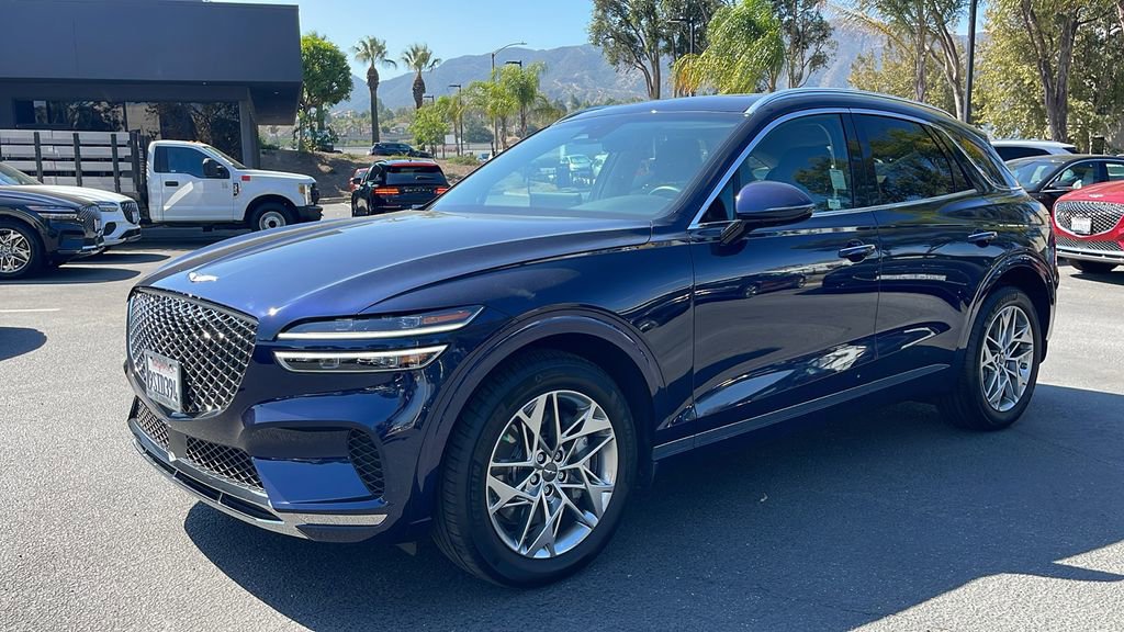 Used 2025 Genesis GV70 2.5T w/ Select Package image 13