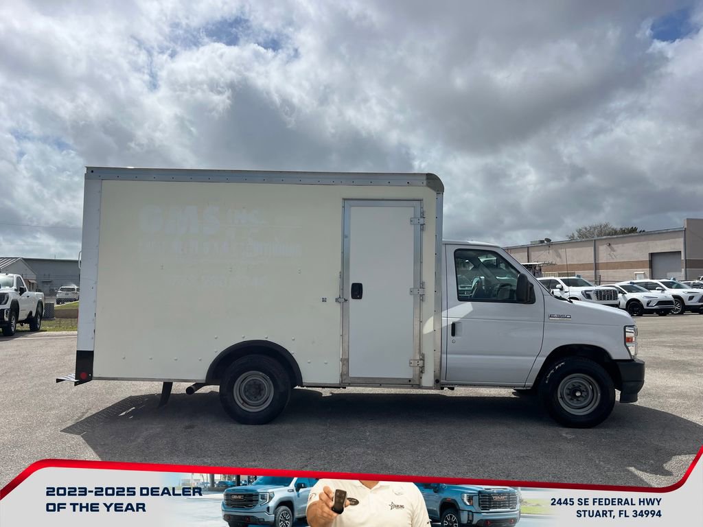 Used 2022 Ford E-350 and Econoline 350 Super Duty w/ Power Windows & Locks Group image 8