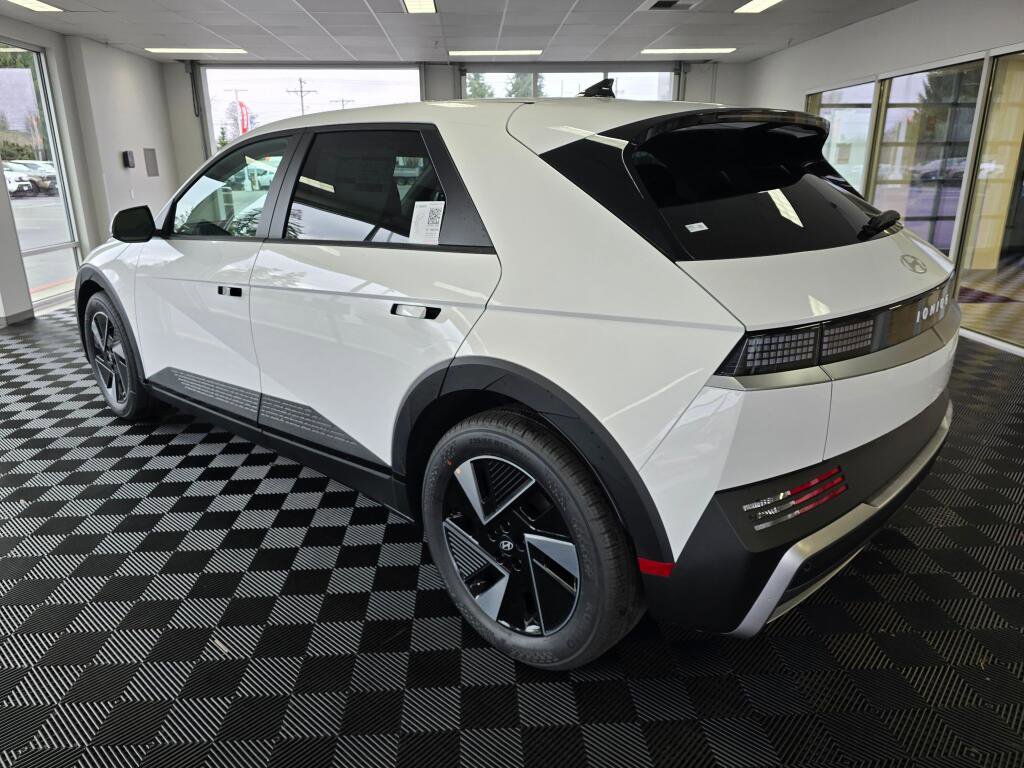 New 2026 Hyundai Ioniq 5 SEL image 6