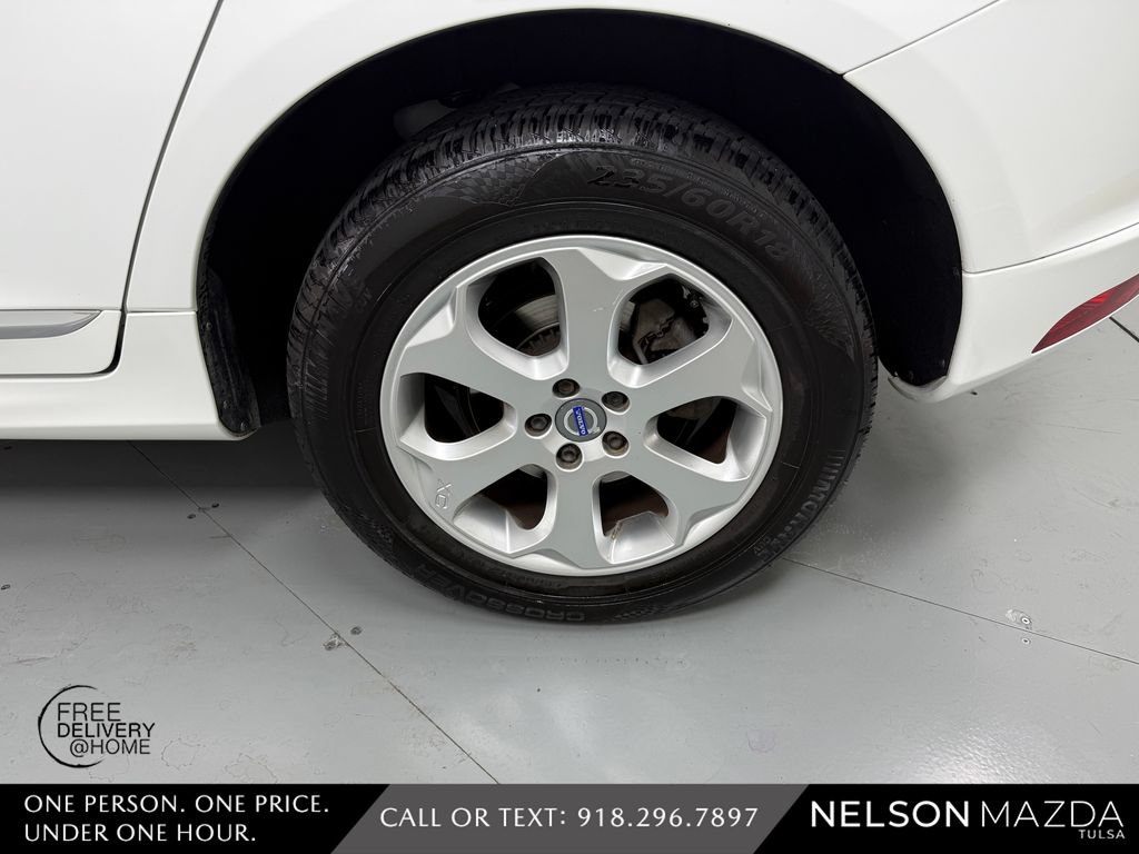 Used 2016 Volvo XC60 T5 w/ Proximity Package FWD image 12