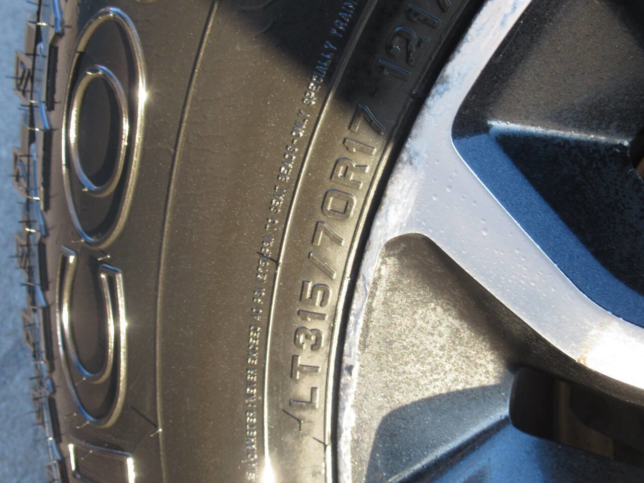 Used 2014 Ford F150 Raptor w/ Equipment Group 801A Luxury image 8