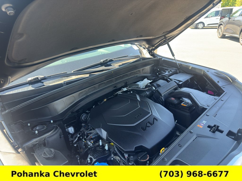 Used 2024 Kia Telluride SX w/ Towing Package FWD image 41