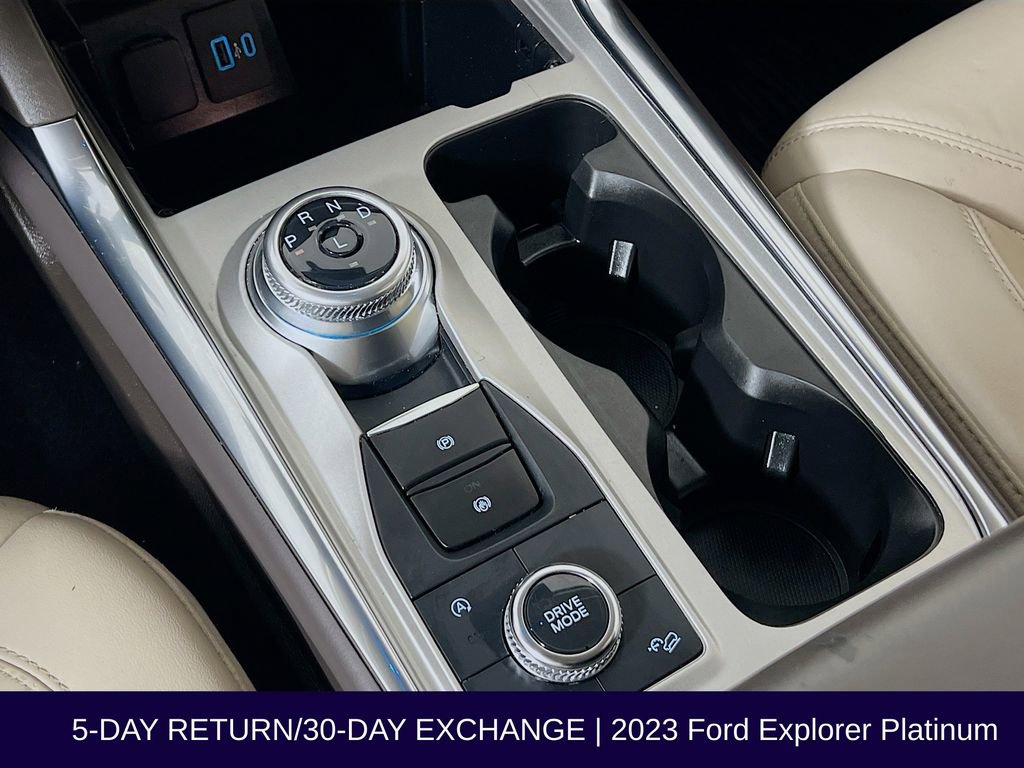 Used 2023 Ford Explorer Platinum w/ Technology Package AWD/4WD image 23