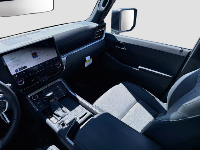 New 2026 Lexus GX 550 w/ Cold Area Package AWD/4WD image 18