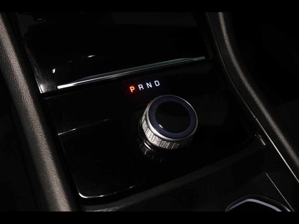 Used 2024 Jeep Grand Cherokee Laredo image 26