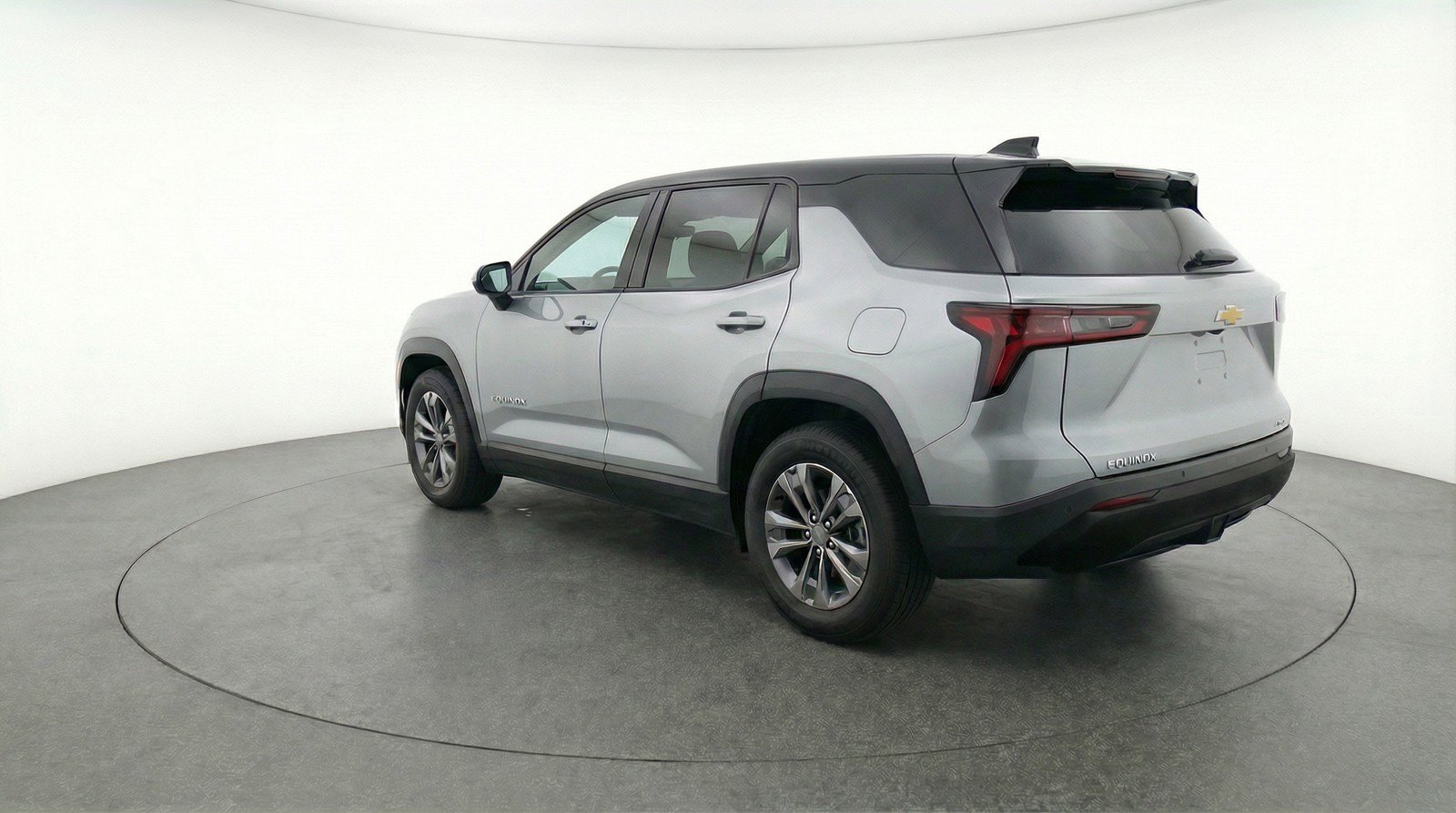 Used 2025 Chevrolet Equinox LT image 6