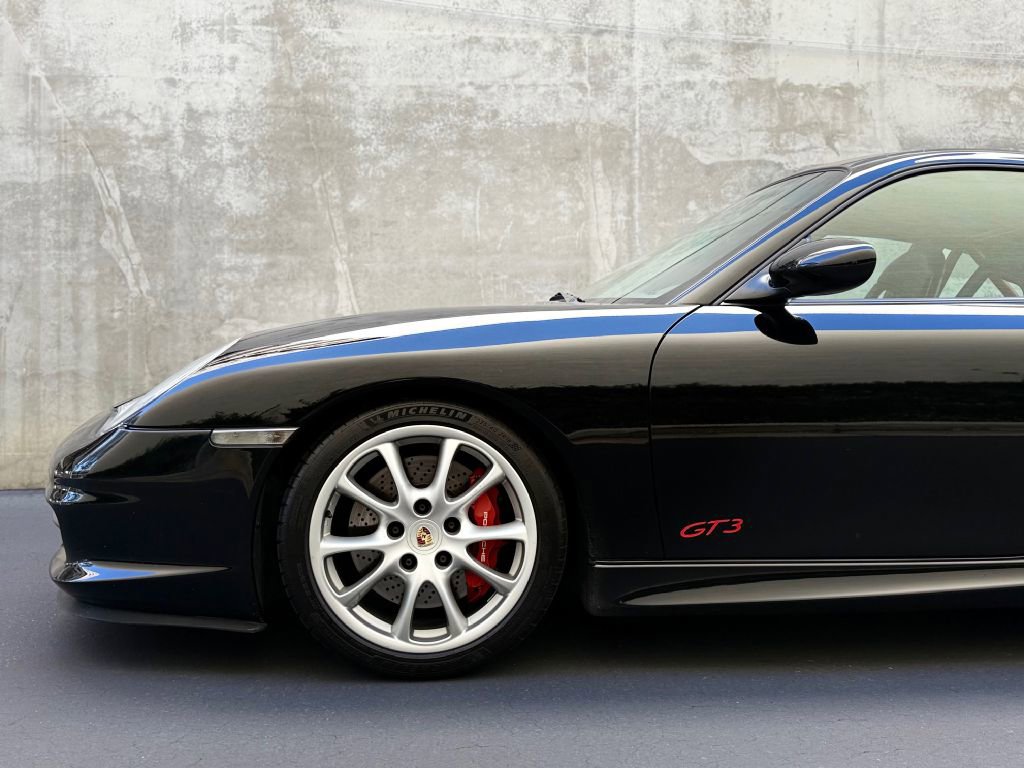 Used 2004 Porsche 911 GT3 RWD image 28