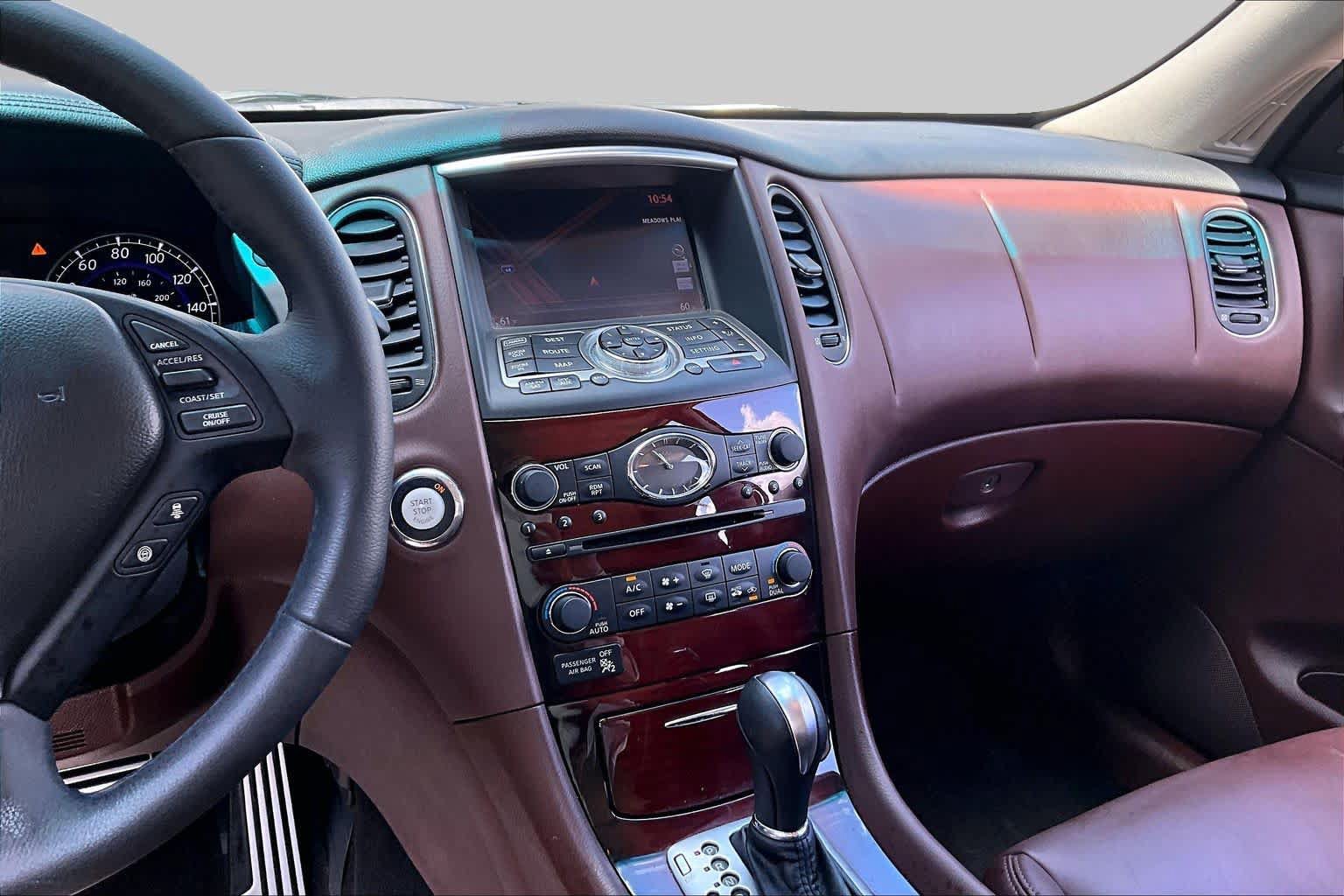 Used 2017 INFINITI QX50 2WD w/ Technology Package image 7