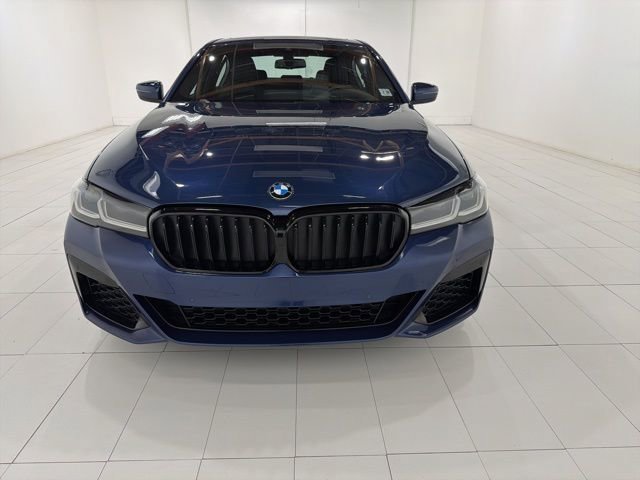 Certified 2023 BMW 530i xDrive w/ M Sport Package AWD/4WD image 8