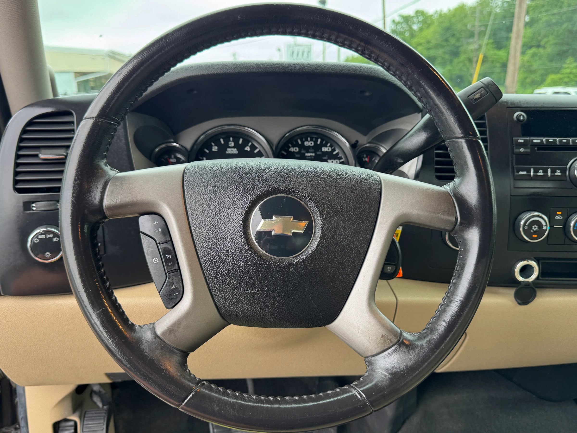 Used 2007 Chevrolet Silverado 1500 LT w/ Towing Package image 16