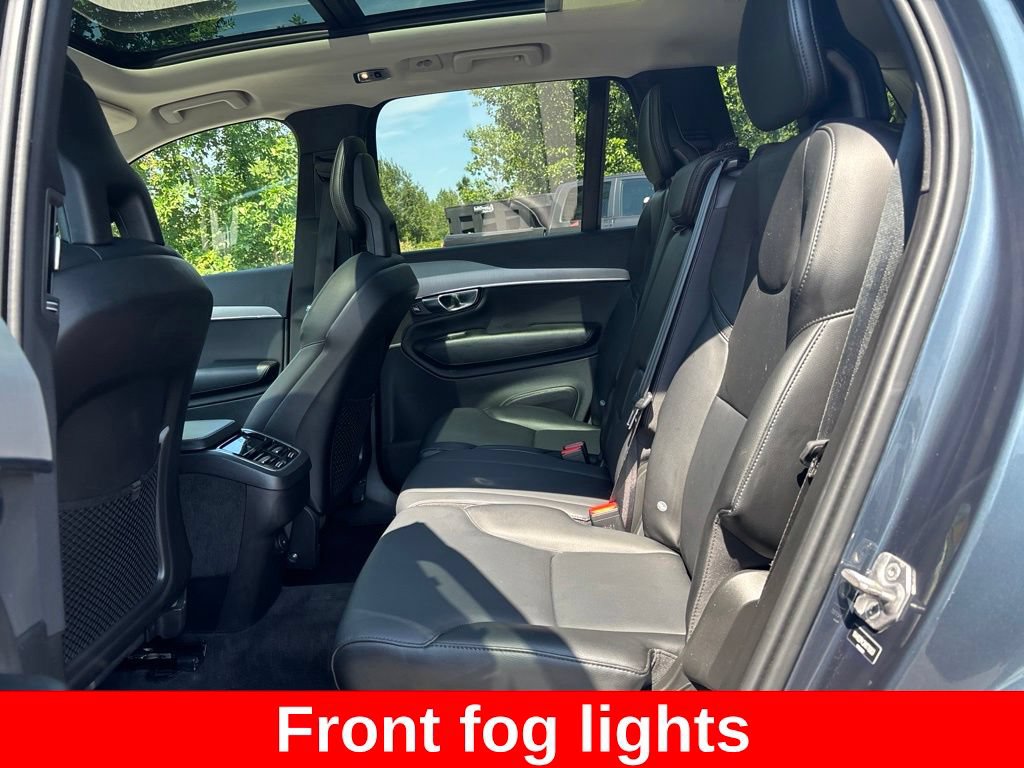 Used 2022 Volvo XC90 T5 Momentum w/ Climate Package AWD/4WD image 11