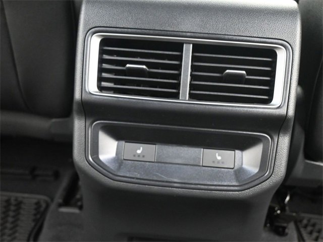 New 2025 Volkswagen Atlas Cross Sport SEL Premium R-Line image 29