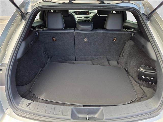 Used 2019 Lexus UX 200 w/ Accessory Package FWD image 7