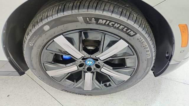 Used 2024 BMW iX xDrive50 w/ Premium Package image 55