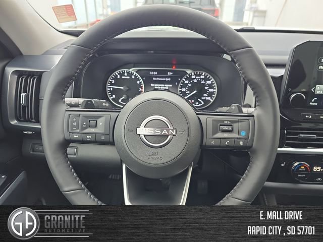 New 2025 Nissan Pathfinder SL AWD/4WD image 14