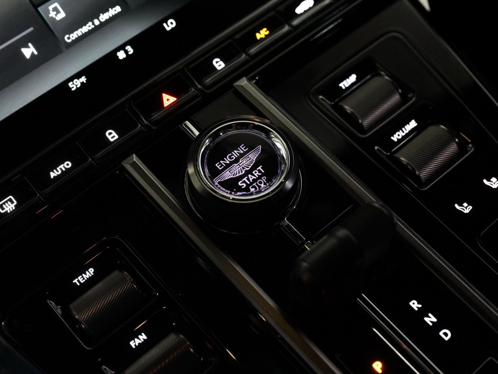 Used 2026 Aston Martin V8 Vantage Coupe RWD image 50