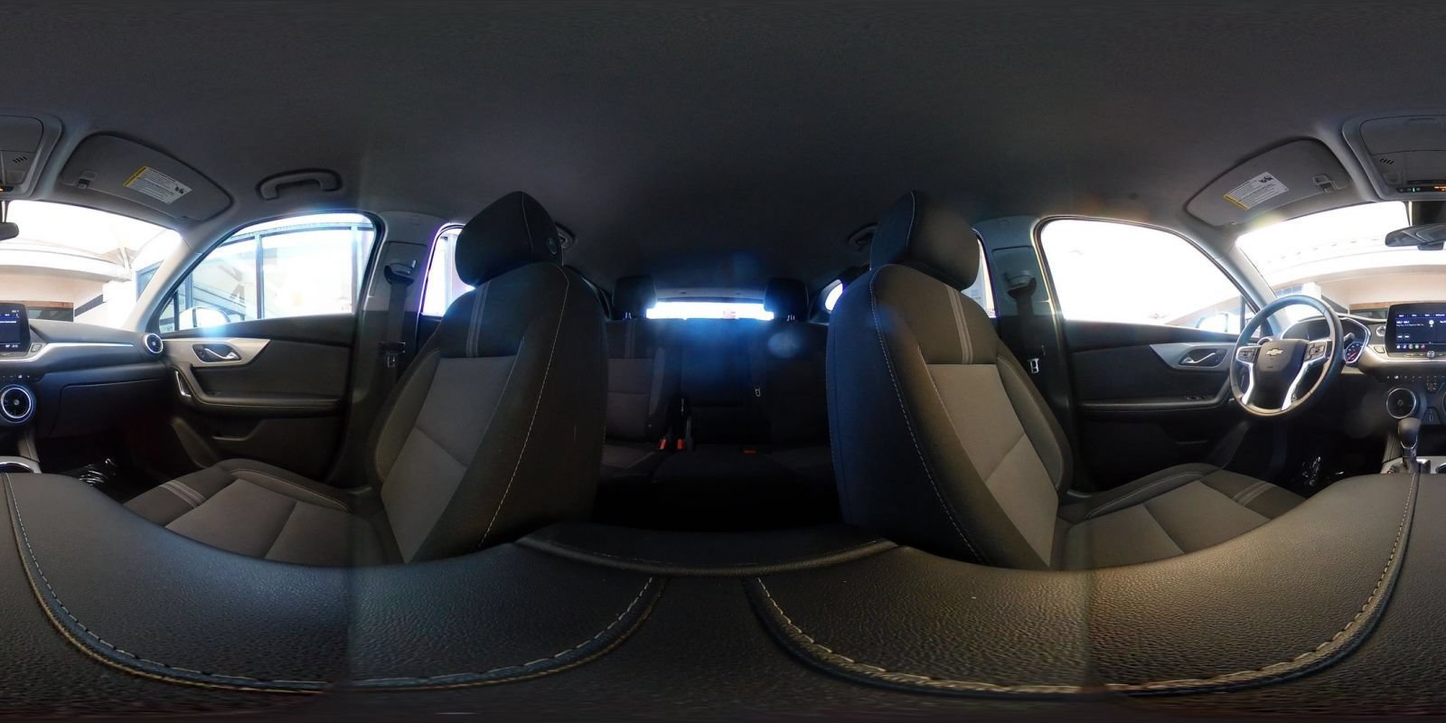Used 2025 Chevrolet Blazer LT FWD image 42