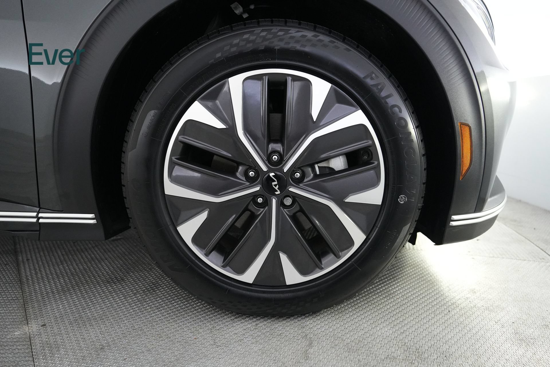 Used 2024 Kia EV6 Light RWD image 20