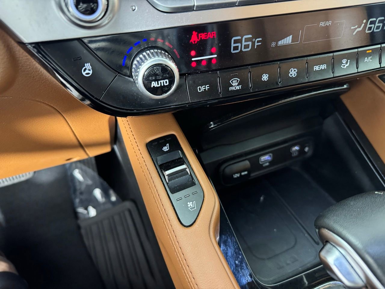 Used 2024 Kia Telluride EX X-Line image 19