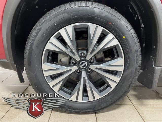 Used 2023 Nissan Rogue SV AWD/4WD image 7
