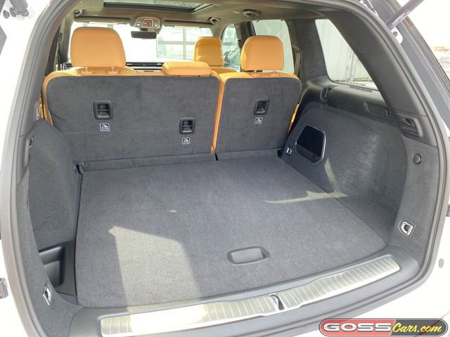 New 2026 Jeep Grand Cherokee Summit image 9