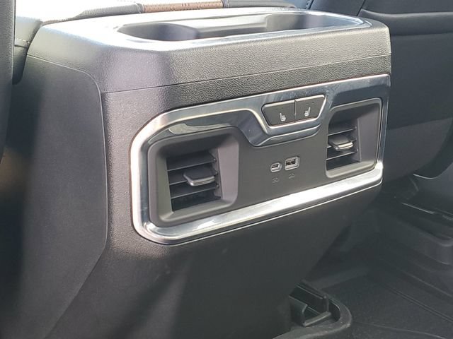 Used 2025 Chevrolet Silverado 1500 High Country AWD/4WD image 30