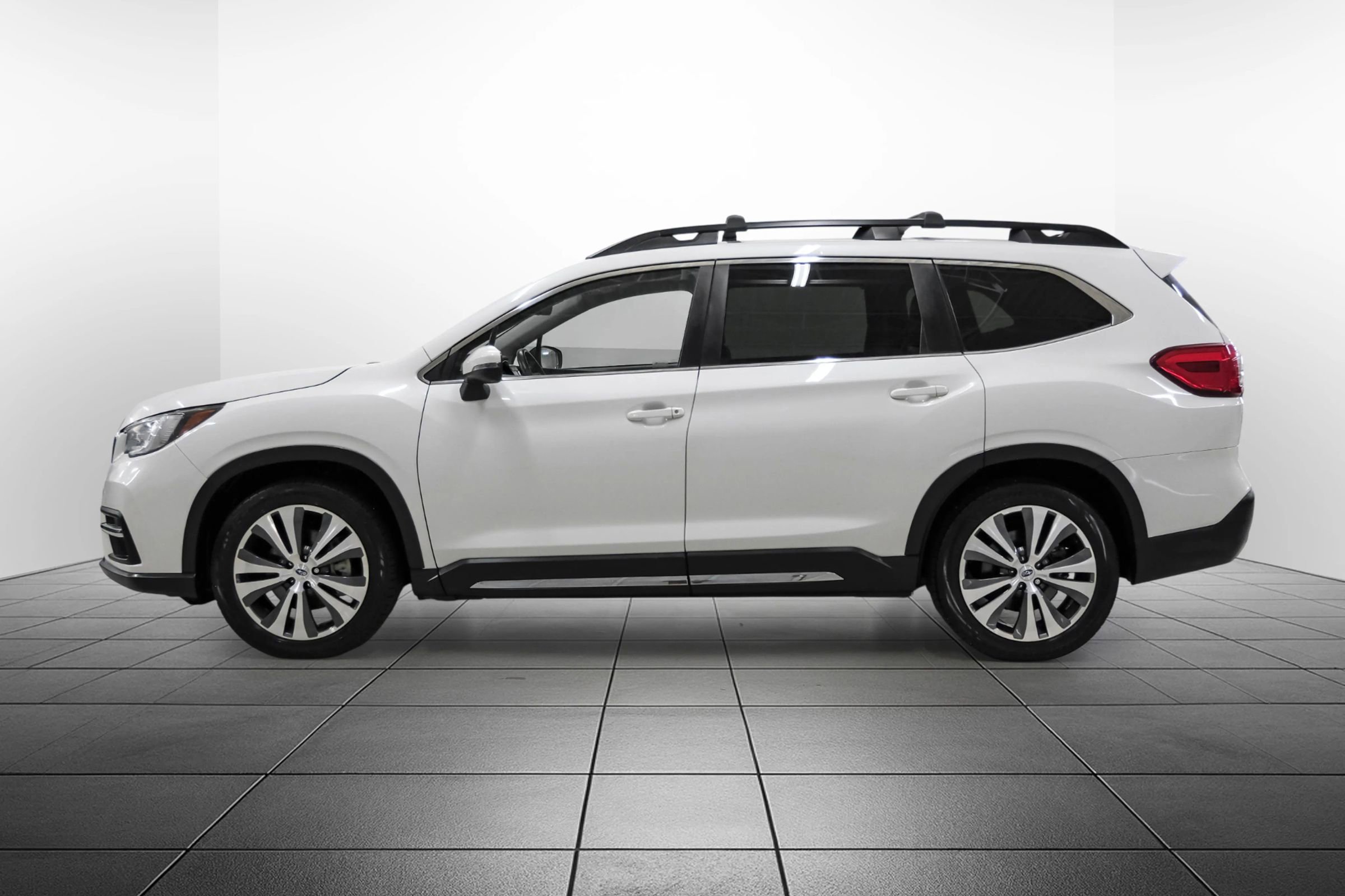Used 2019 Subaru Ascent Limited w/ Popular Package #3 image 11