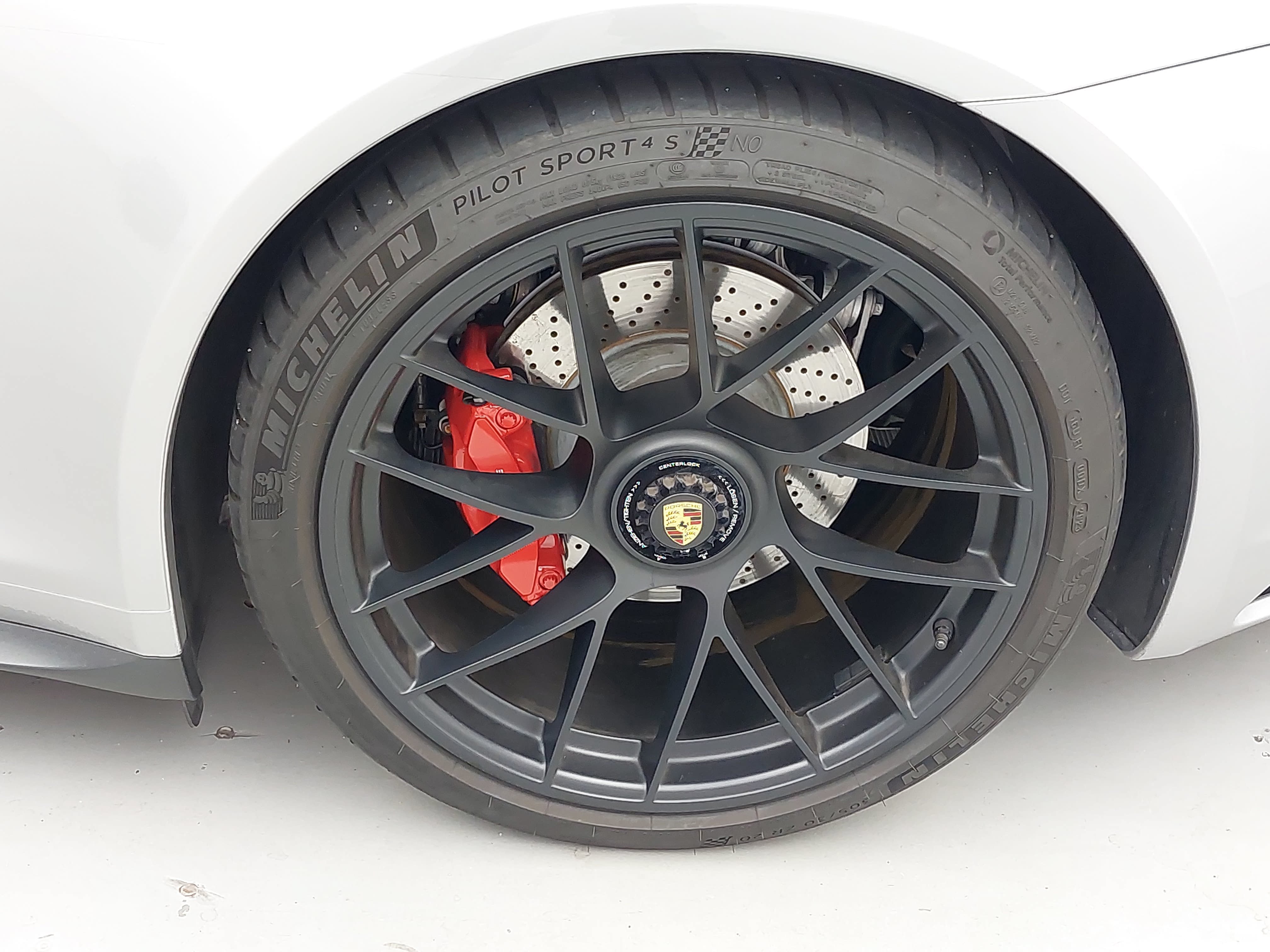 Certified 2019 Porsche 911 Carrera 4 GTS AWD/4WD image 34
