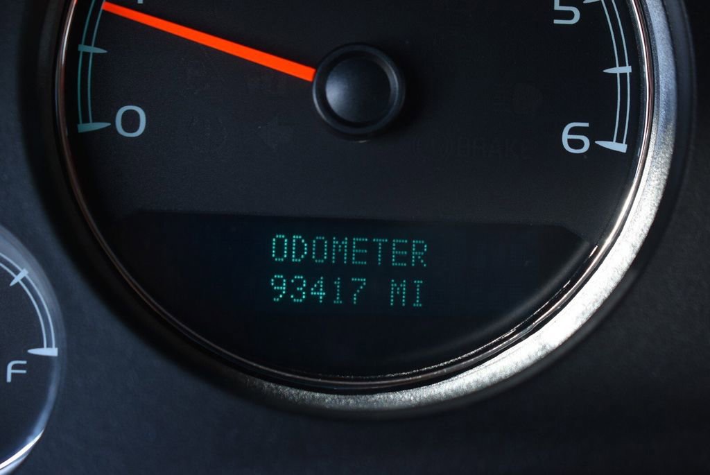 Used 2008 GMC Yukon Denali image 18