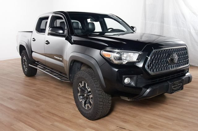 Used 2019 Toyota Tacoma TRD Off-Road w/ TRD Premium Off Road Package AWD/4WD image 3
