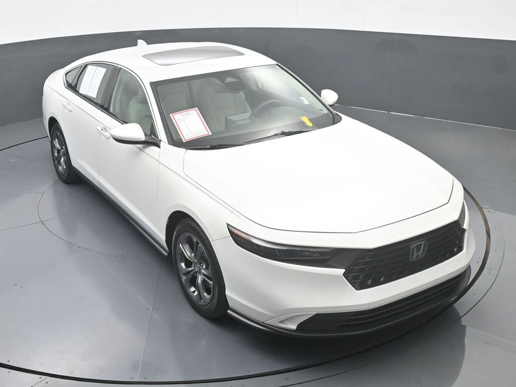 Used 2023 Honda Accord EX image 54