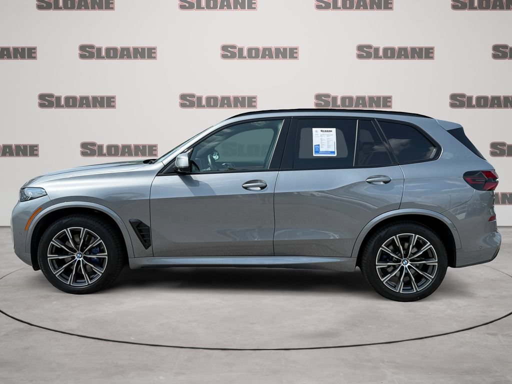 Used 2024 BMW X5 xDrive40i w/ M Sport Package AWD/4WD image 2