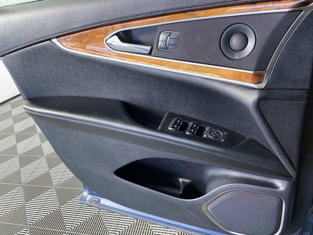 Used 2019 Lincoln Nautilus Reserve AWD/4WD image 25