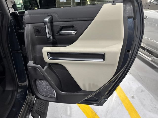 Used 2026 GMC Hummer EV SUV AWD/4WD image 38