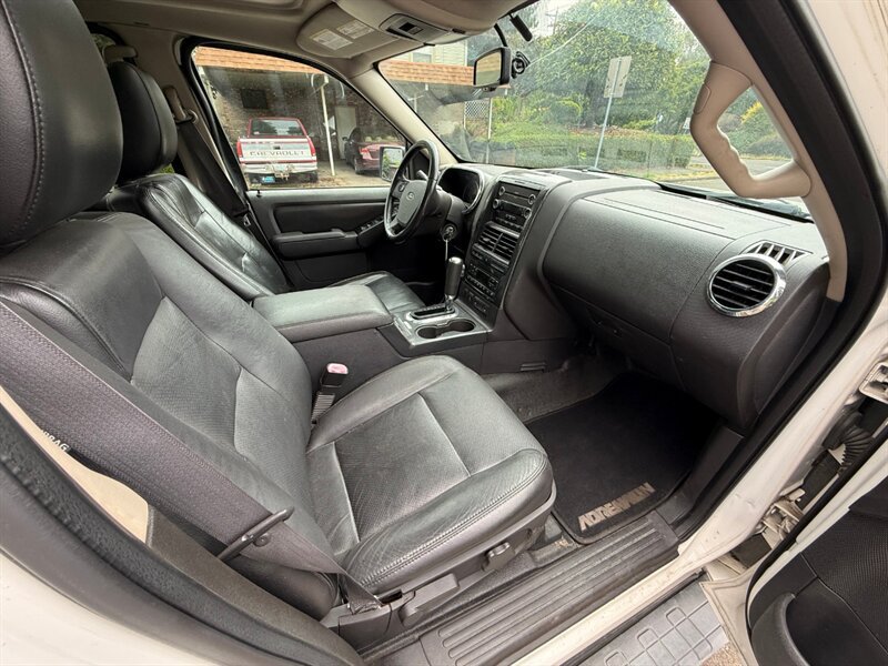 Used 2009 Ford Explorer Sport Trac Adrenalin AWD/4WD image 11