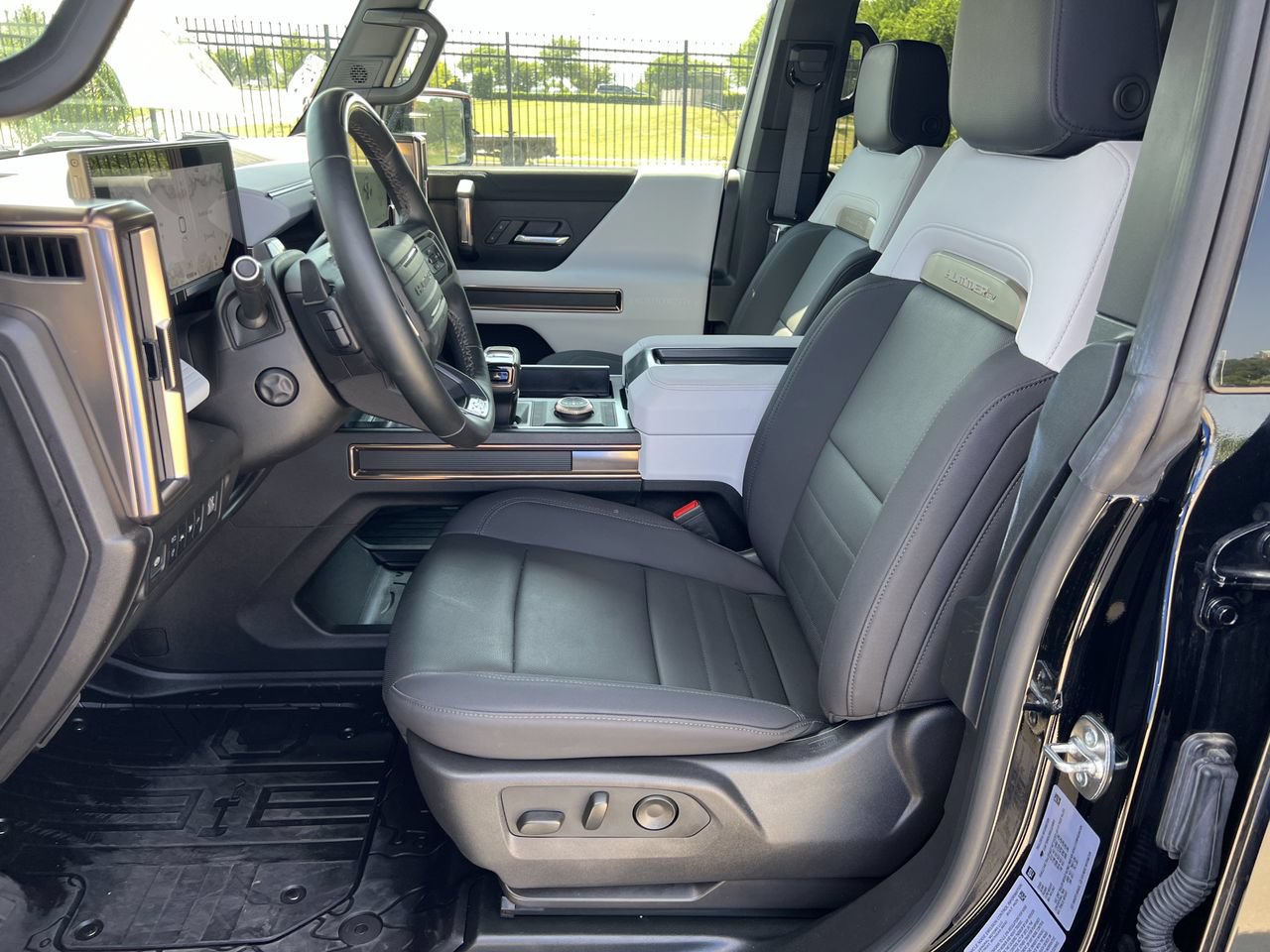 Used 2025 GMC Hummer EV 3X AWD/4WD image 7