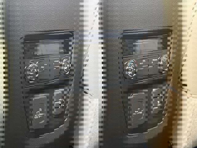 Used 2021 Buick Enclave Essence w/ Sport Touring Edition image 17