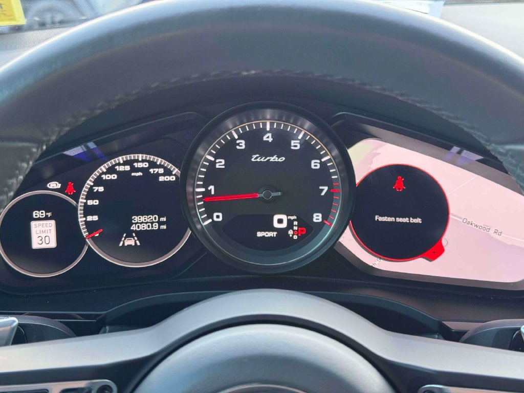 Used 2019 Porsche Cayenne Turbo AWD/4WD image 27