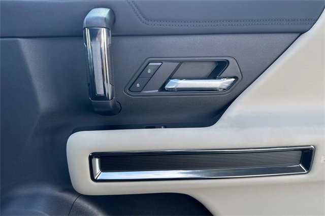 New 2026 GMC Hummer EV SUV w/ LPO, Sport Package image 20