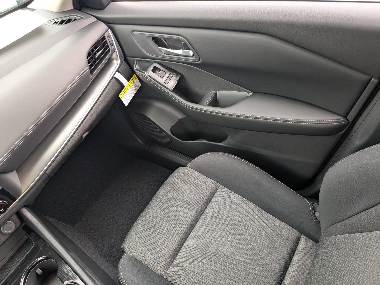 New 2026 Nissan Rogue SV FWD image 24