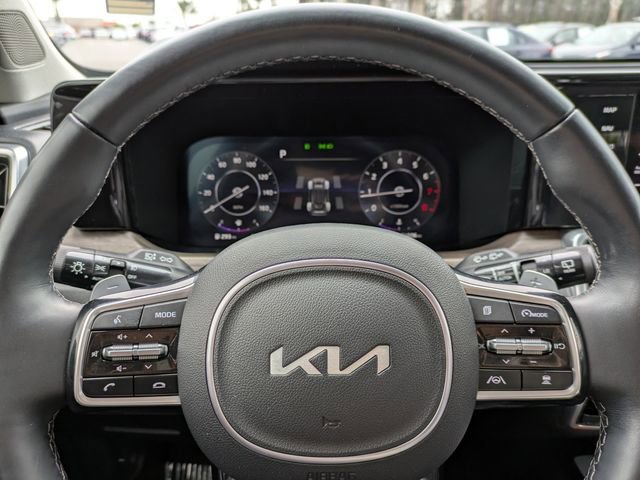 Used 2023 Kia Sorento SX Prestige image 32