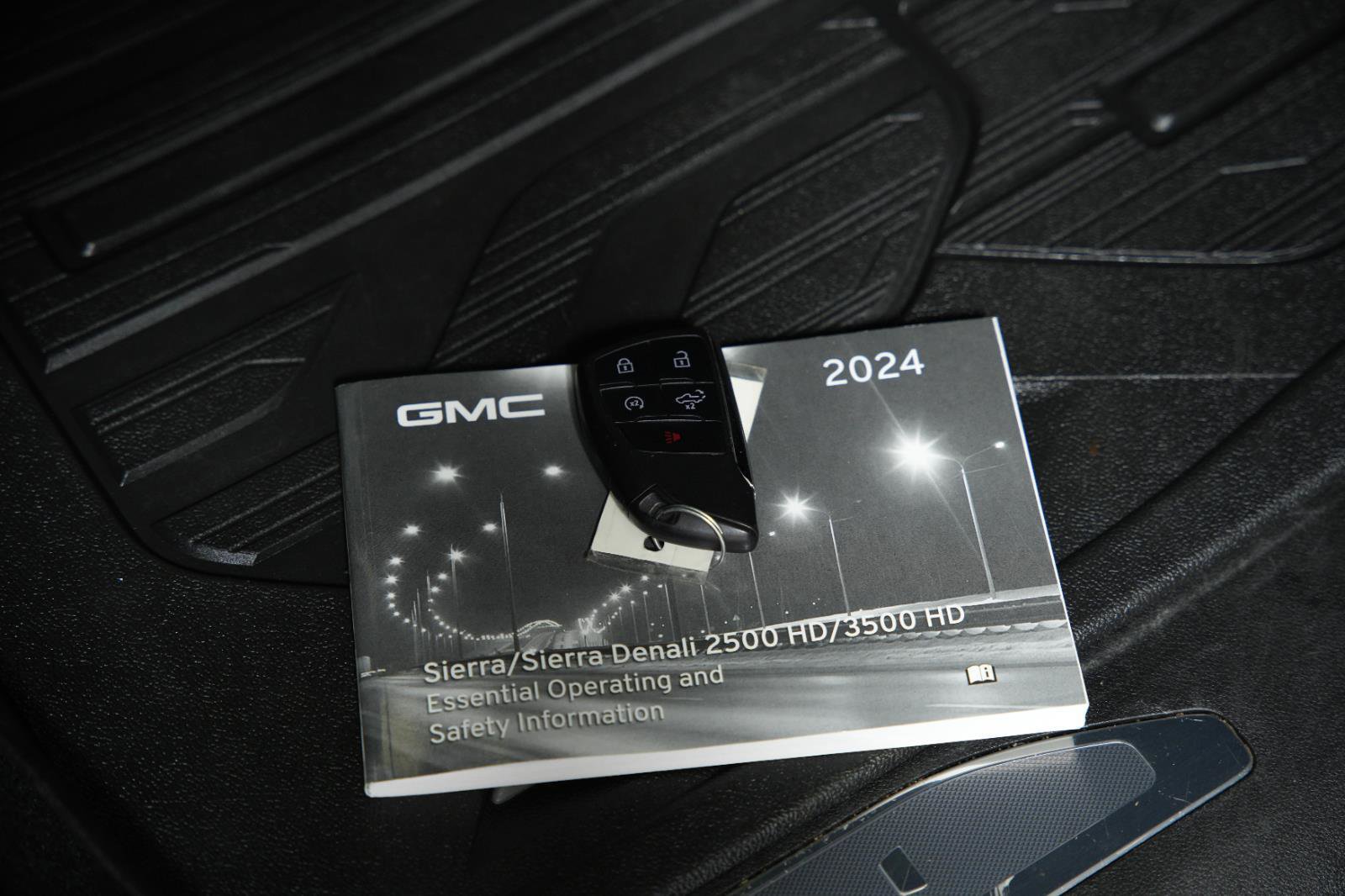 Used 2024 GMC Sierra 2500 Denali w/ Denali Reserve Package image 47