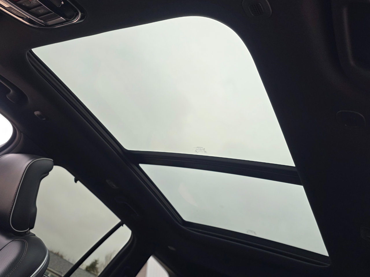 Used 2022 Jeep Grand Cherokee Summit w/ Adv Protech Group IV image 3