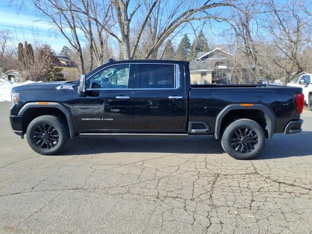 Used 2022 GMC Sierra 3500 Denali w/ Denali Black Diamond Edition image 7