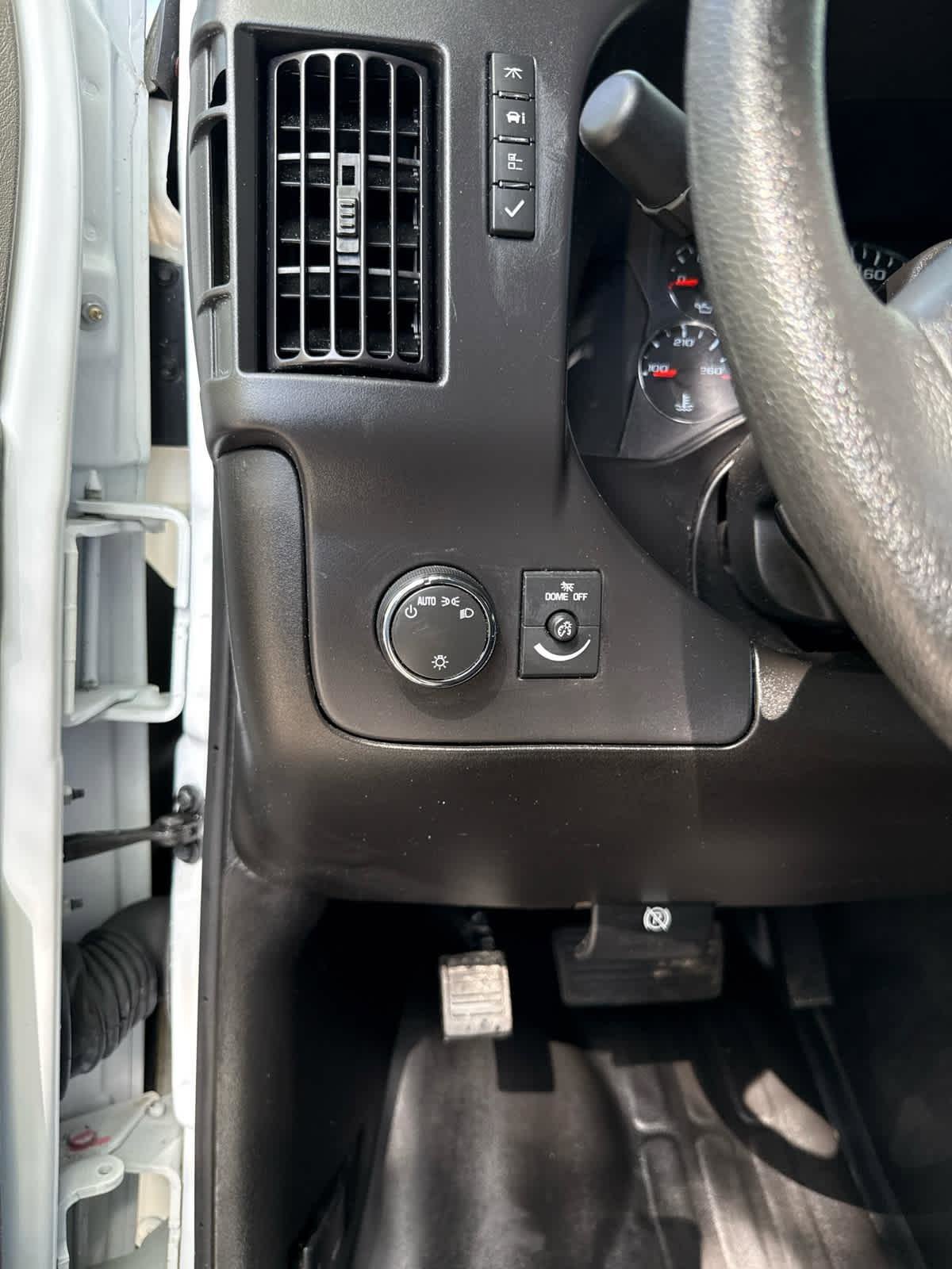 Used 2024 GMC Savana 2500 w/ Driver Convenience Package RWD image 18