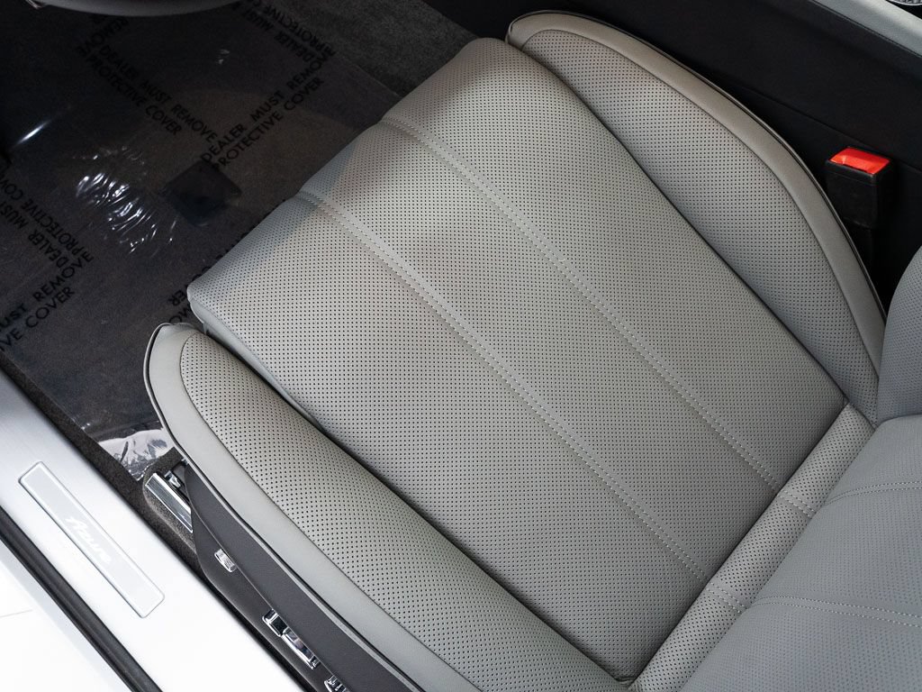 New 2026 Bentley Bentayga Extended Wheelbase AWD/4WD image 19