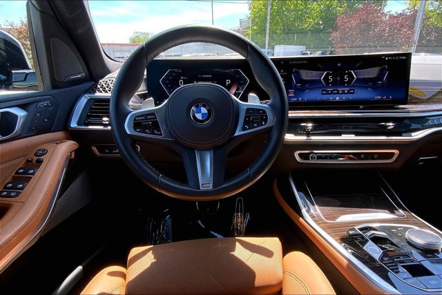 Used 2026 BMW X7 xDrive40i AWD/4WD image 4